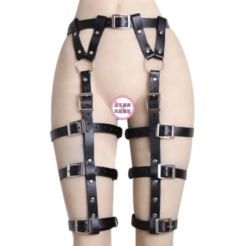 Garter Belt w 3 Leg Straps